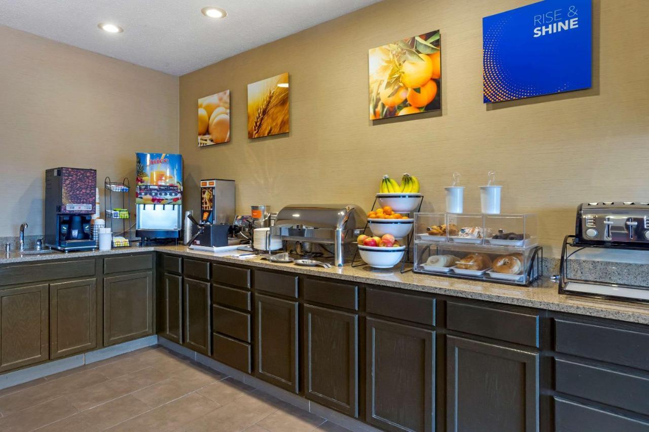 Comfort Inn Hobart-Merrillville I-65 Экстерьер фото