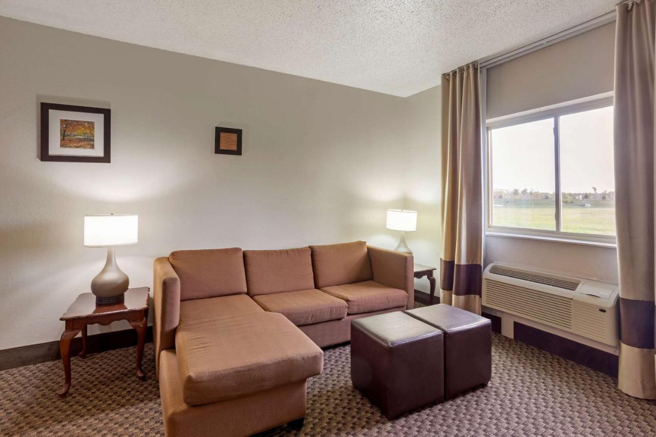 Comfort Inn Hobart-Merrillville I-65 Экстерьер фото