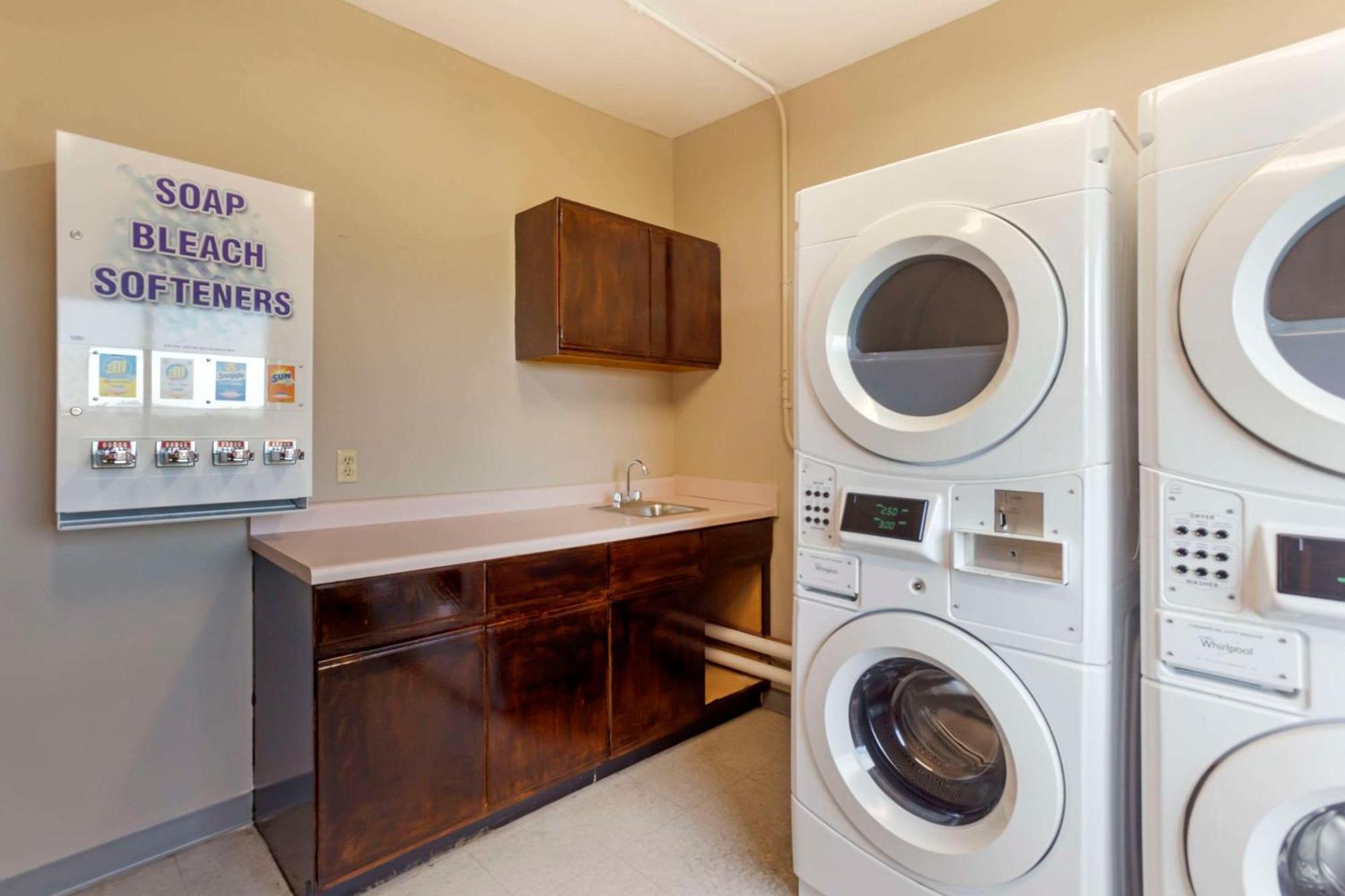 Comfort Inn Hobart-Merrillville I-65 Экстерьер фото