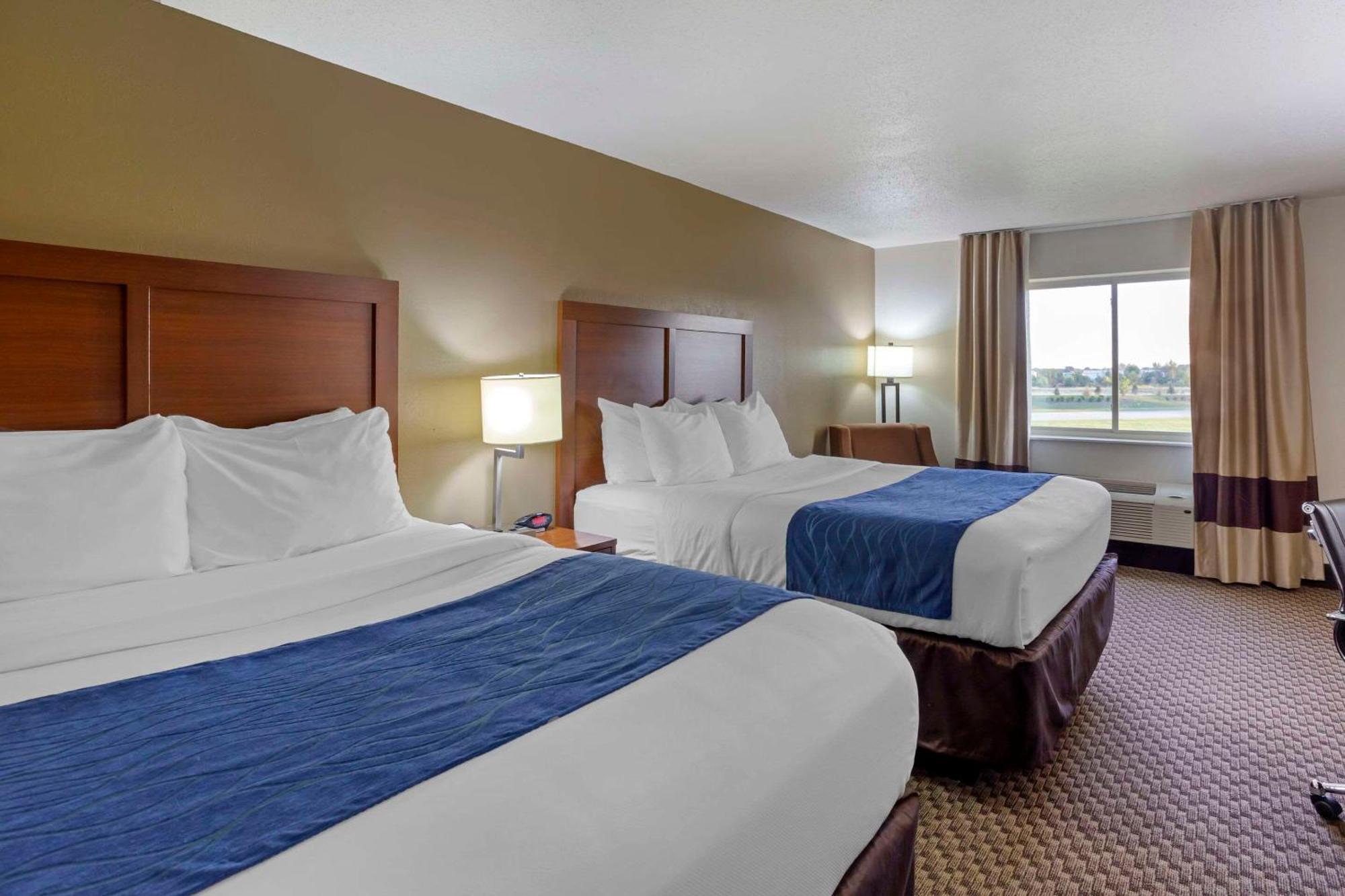 Comfort Inn Hobart-Merrillville I-65 Экстерьер фото