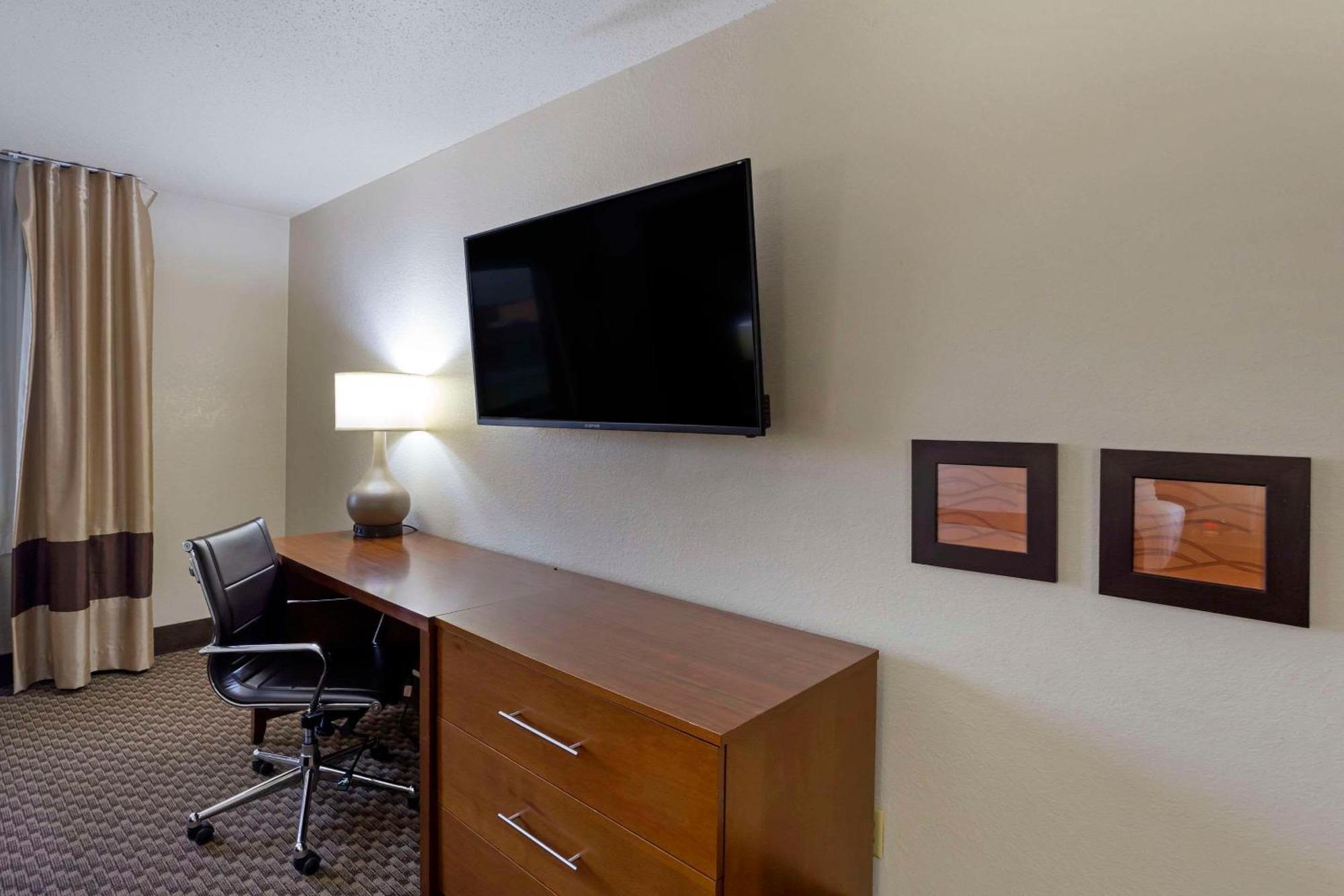 Comfort Inn Hobart-Merrillville I-65 Экстерьер фото